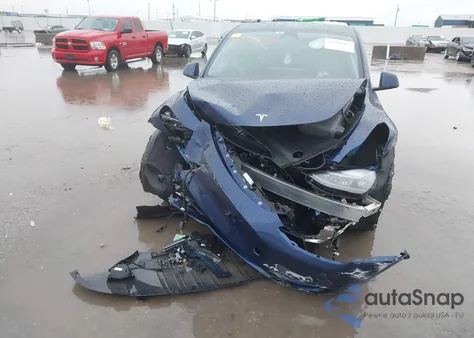 2023 Tesla Model Y Performance Dual Motor All-Wheel Drive z USA, uszkodzony, nr VIN 7SAYGDEF4PF583805